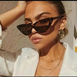 Sunglasses for women vintage Cat Eye Leopard Print retro New  in package